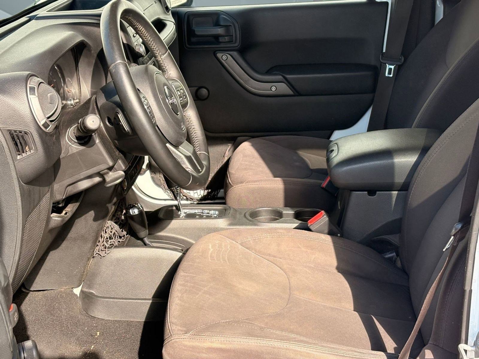 Used 2017 Jeep Wrangler Unlimited Sport w/ Connectivity Group image 5