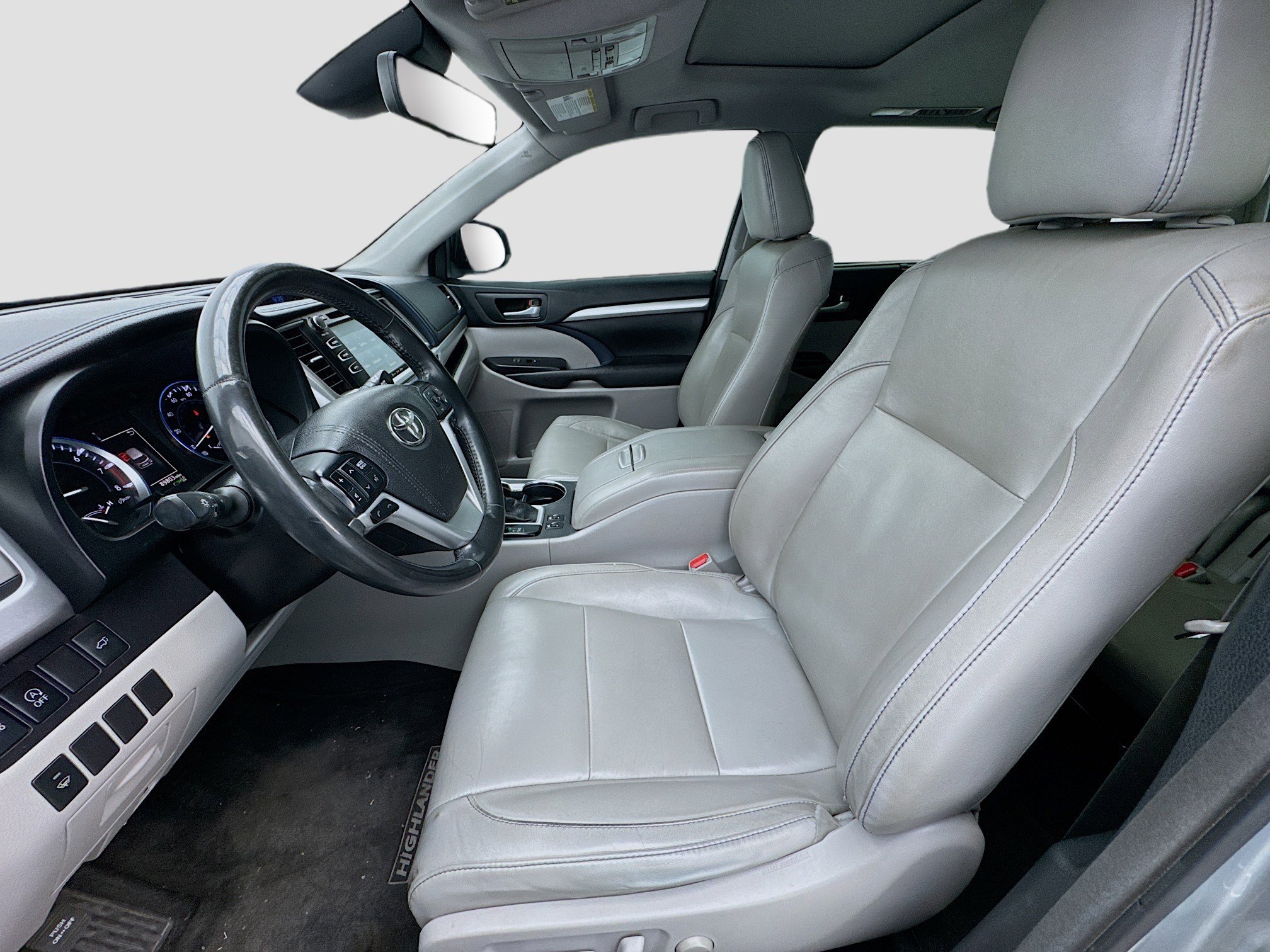 Used 2017 Toyota Highlander XLE w/ Carpet Mat Package FWD image 13
