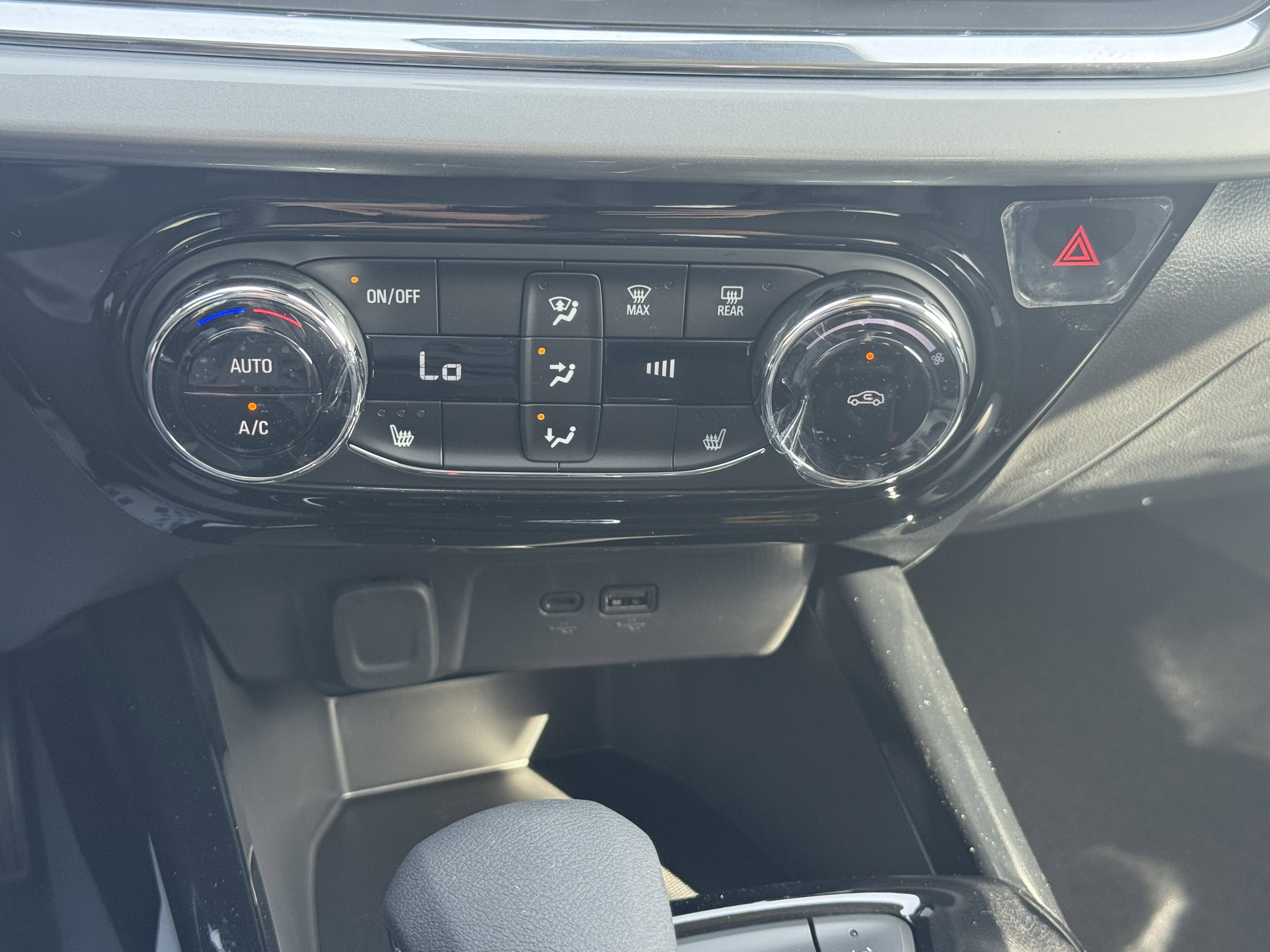 New 2026 Chevrolet Trax LT w/ Driver Confidence Package image 17