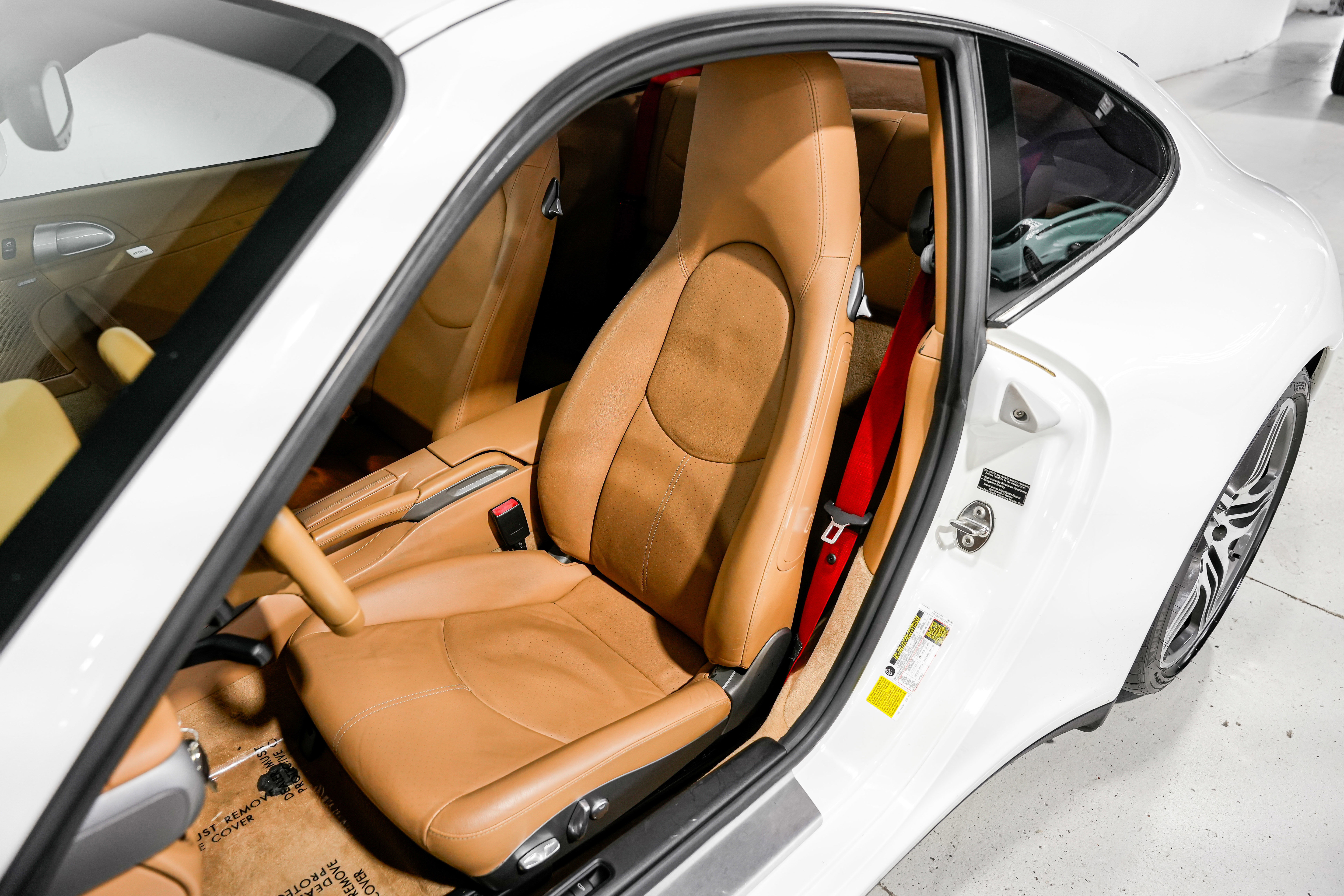 Used 2009 Porsche 911 Carrera 4 image 17