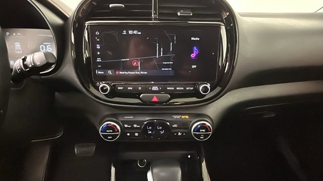 Used 2023 Kia Soul GT-Line FWD image 24