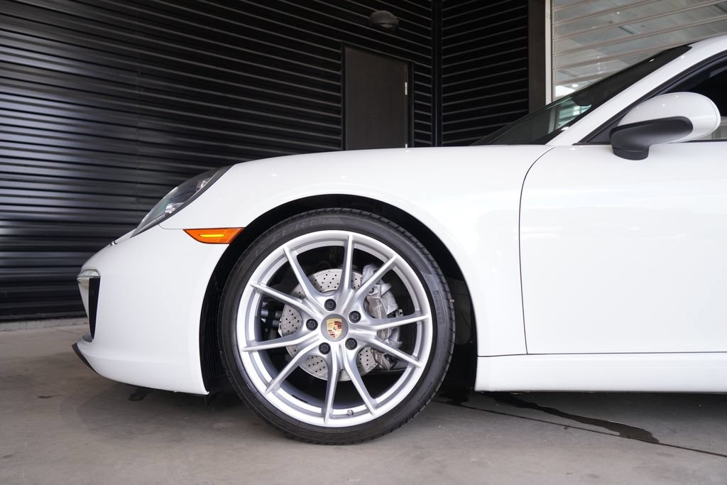 Certified 2017 Porsche 911 Carrera RWD image 5