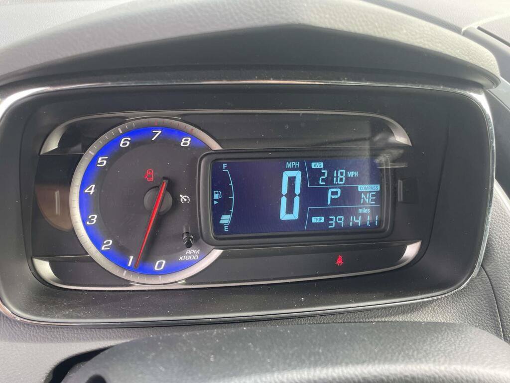 Used 2015 Chevrolet Trax LT w/ LT Plus Package FWD image 3