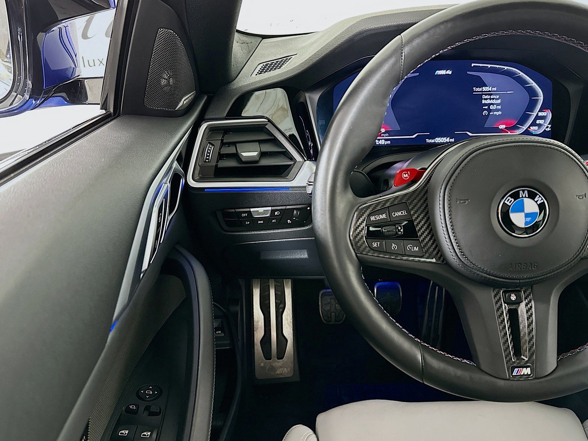 Used 2023 BMW M4 Coupe w/ Executive Package image 10