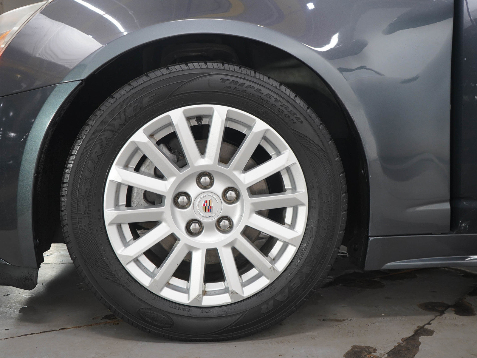 Used 2011 Cadillac CTS Luxury AWD/4WD image 32