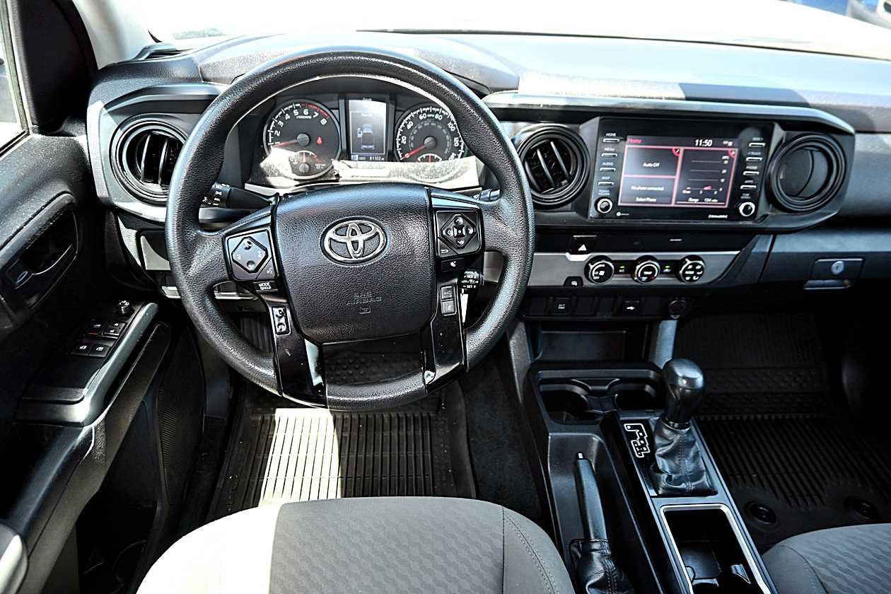 Used 2022 Toyota Tacoma SR RWD image 15