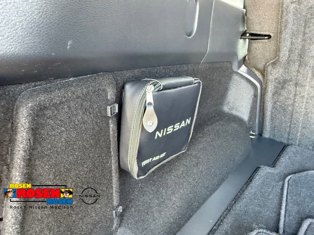 Used 2026 Nissan Rogue SV w/ SV Premium Package AWD/4WD image 32