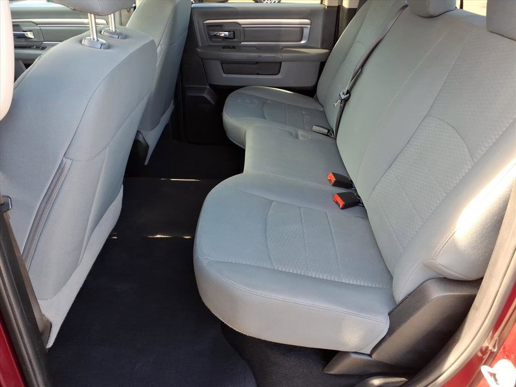 Used 2020 RAM 1500 Classic SLT image 14