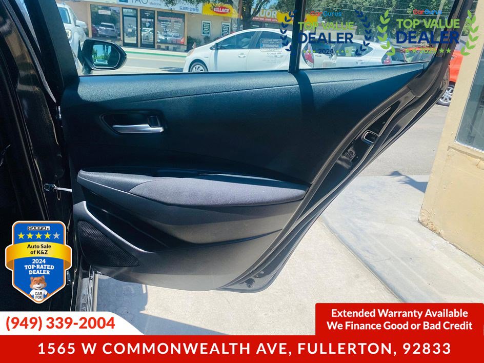 Used 2021 Toyota Corolla LE image 27