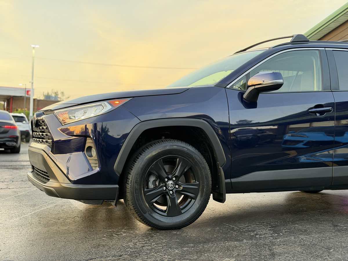 Used 2019 Toyota RAV4 XLE w/ All Weather Liner Package AWD/4WD image 7