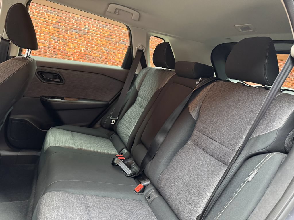 Used 2021 Nissan Rogue S AWD/4WD image 27