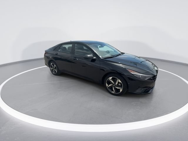Certified 2023 Hyundai Elantra SEL w/ Convenience Package FWD image 2