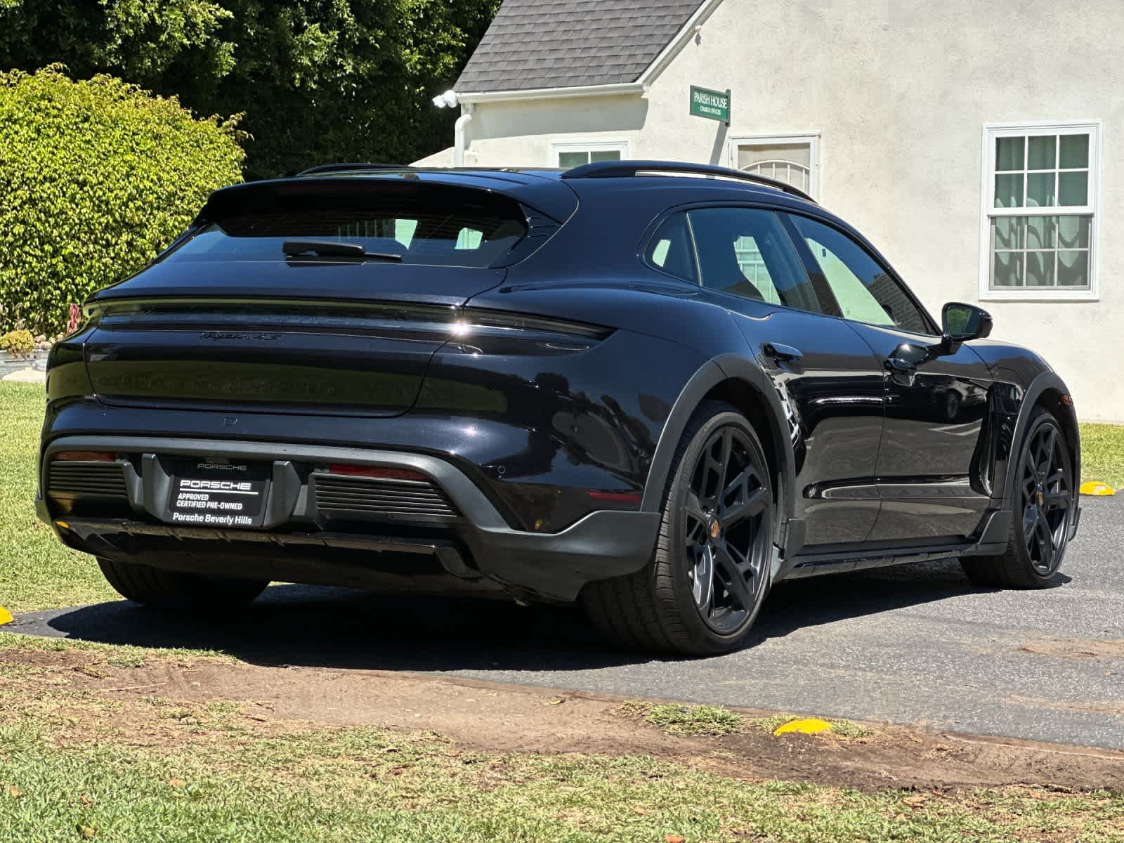 Certified 2023 Porsche Taycan 4S AWD/4WD image 8