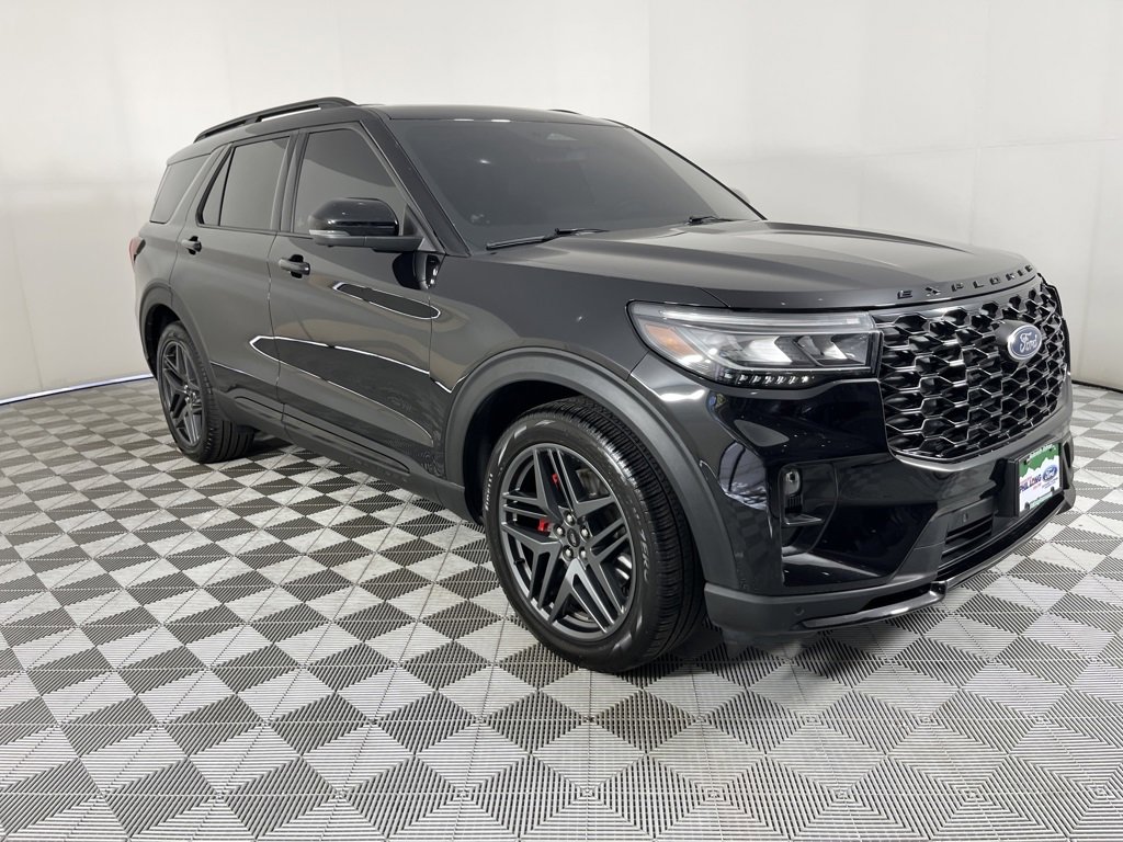 Used 2025 Ford Explorer ST