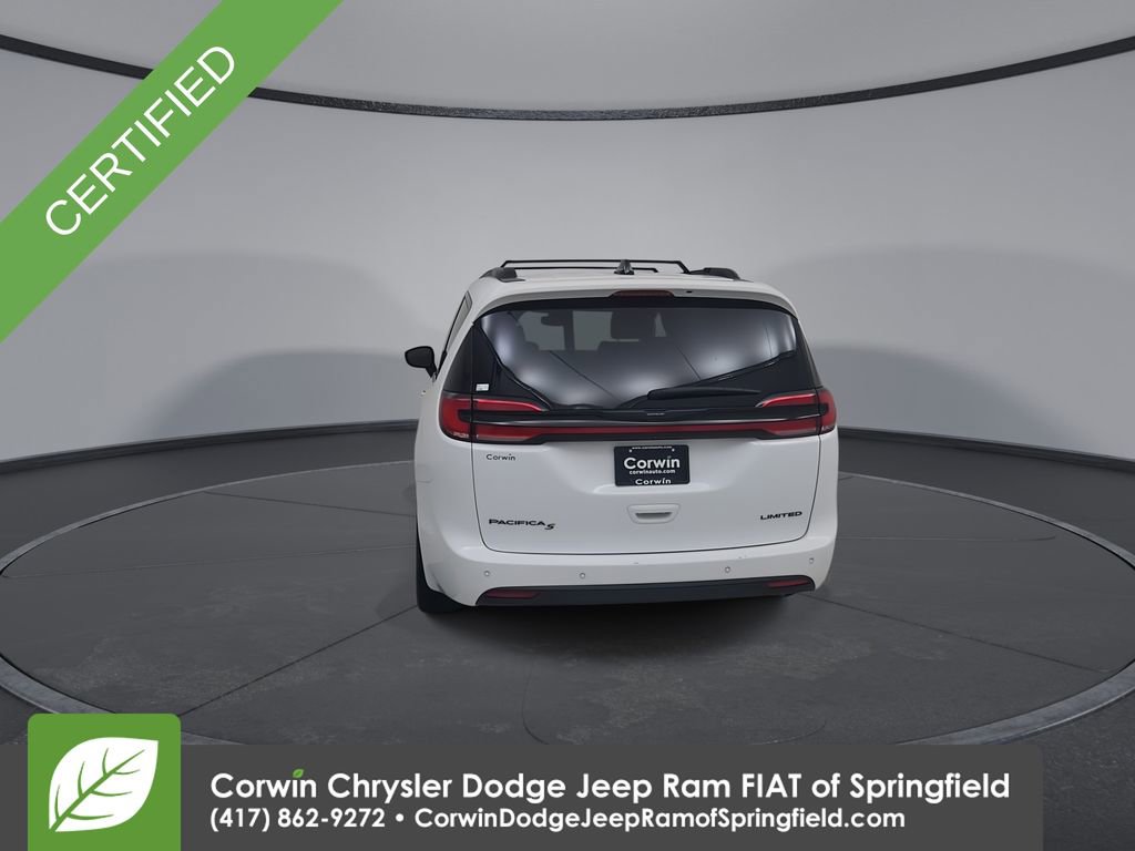 Certified 2025 Chrysler Pacifica Limited image 12