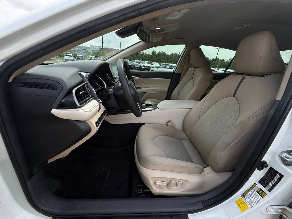 Used 2023 Toyota Camry LE FWD image 22