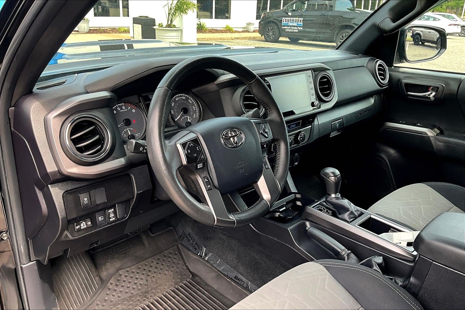 Used 2023 Toyota Tacoma TRD Sport AWD/4WD image 13