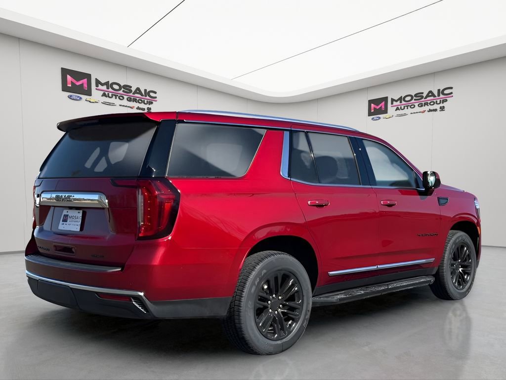 Used 2024 GMC Yukon SLT image 3