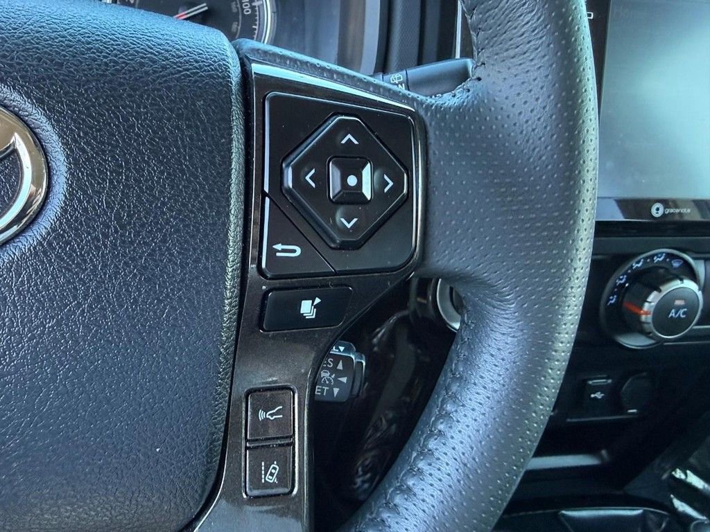 Used 2024 Toyota 4Runner TRD Off-Road image 19