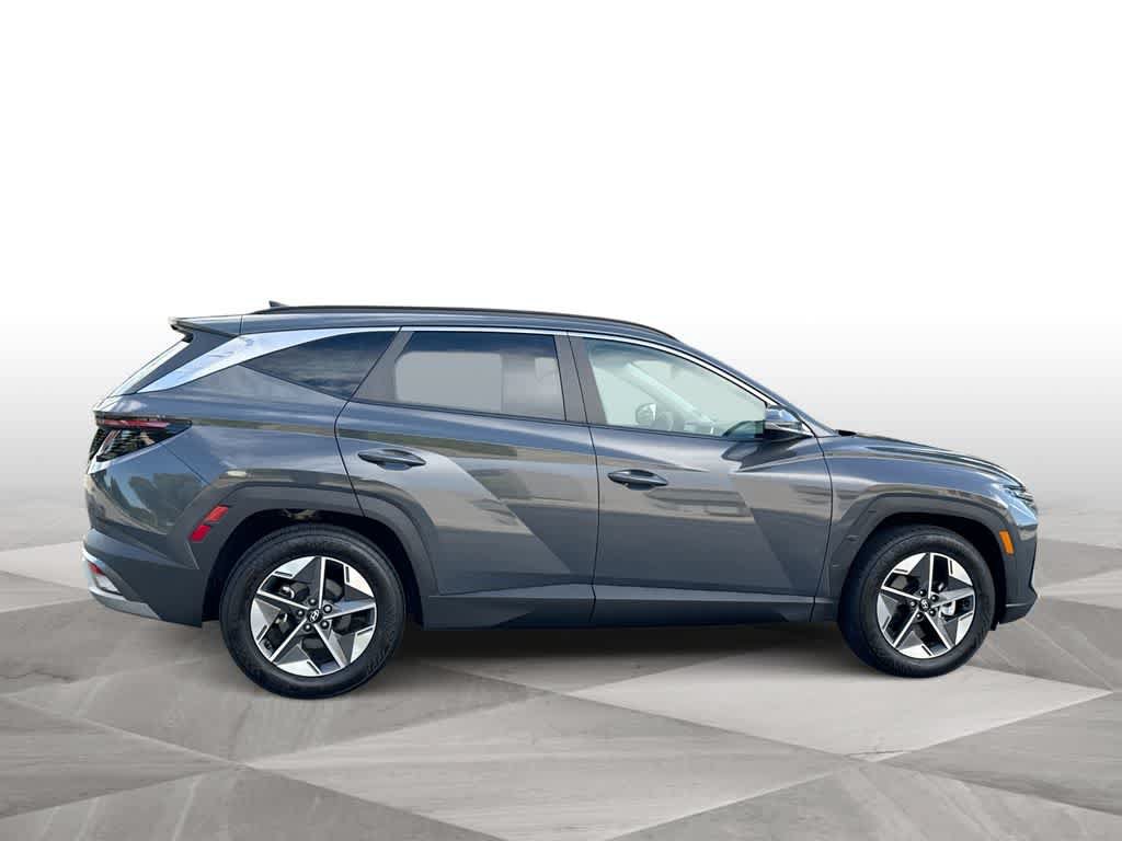 Used 2025 Hyundai Tucson SEL FWD image 9