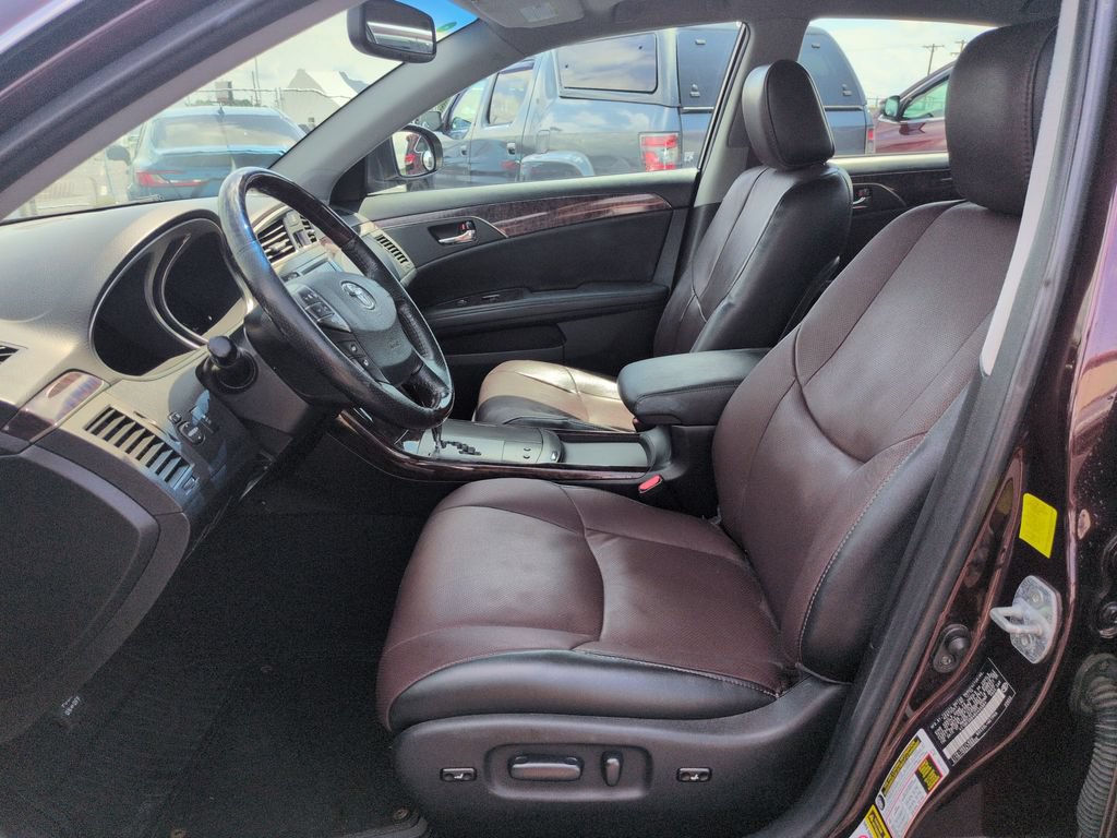 Used 2011 Toyota Avalon Limited FWD image 10