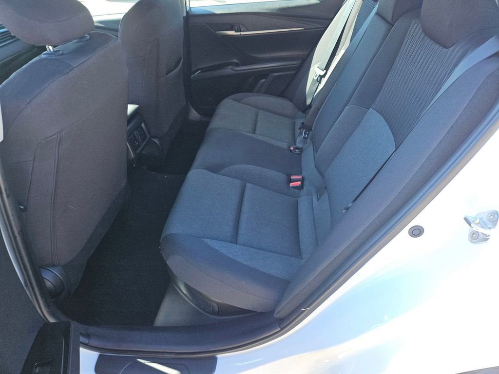 Used 2025 Toyota Camry LE image 27