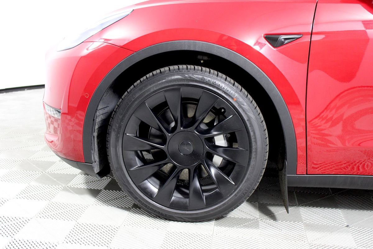 Used 2021 Tesla Model Y Long Range AWD/4WD image 34