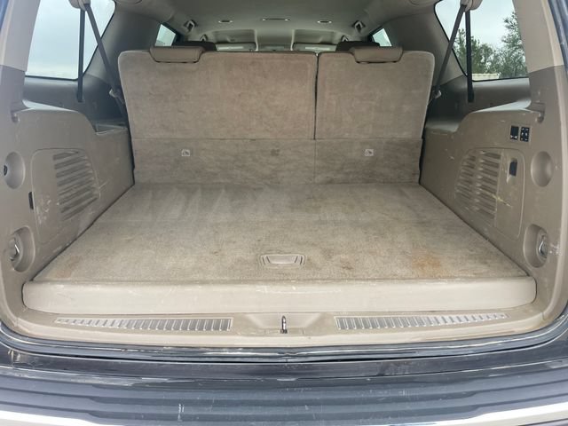 Used 2018 Chevrolet Suburban Premier w/ Max Trailering Package AWD/4WD image 32