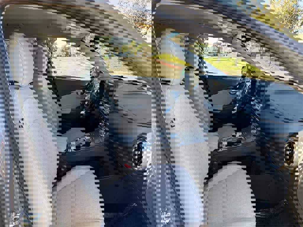 Used 2023 Hyundai Kona SE image 34