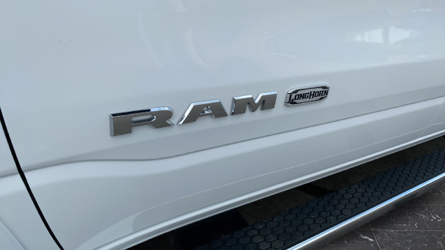 Used 2022 RAM 1500 Limited w/ Body Color Bumper Group AWD/4WD image 41