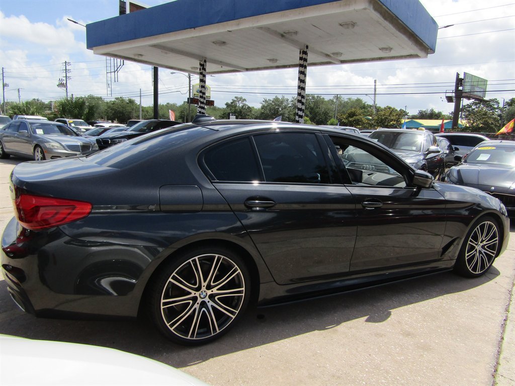 Used 2019 BMW 540i w/ M Sport Package RWD image 4