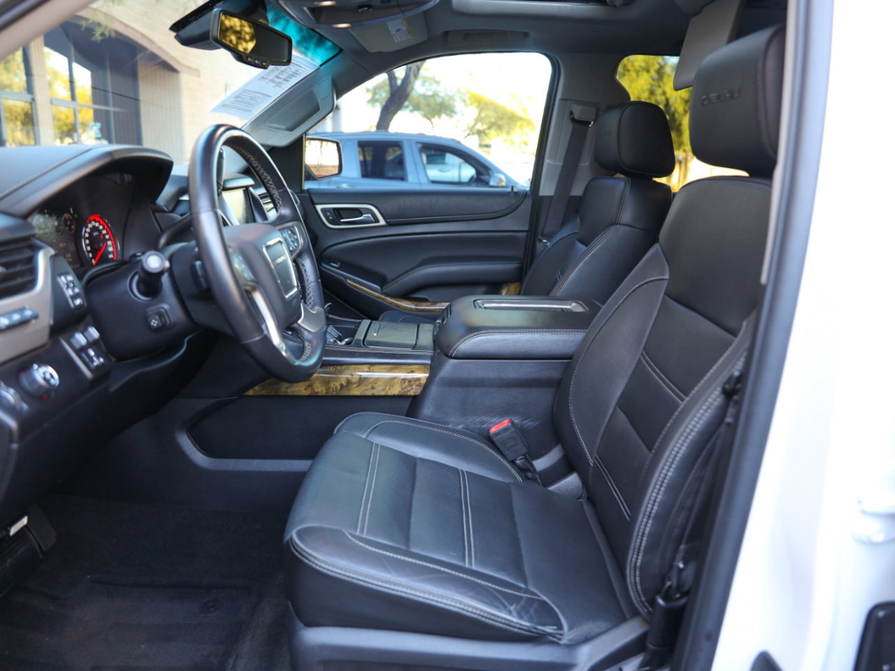 Used 2016 GMC Yukon XL Denali w/ Open Road Package image 36