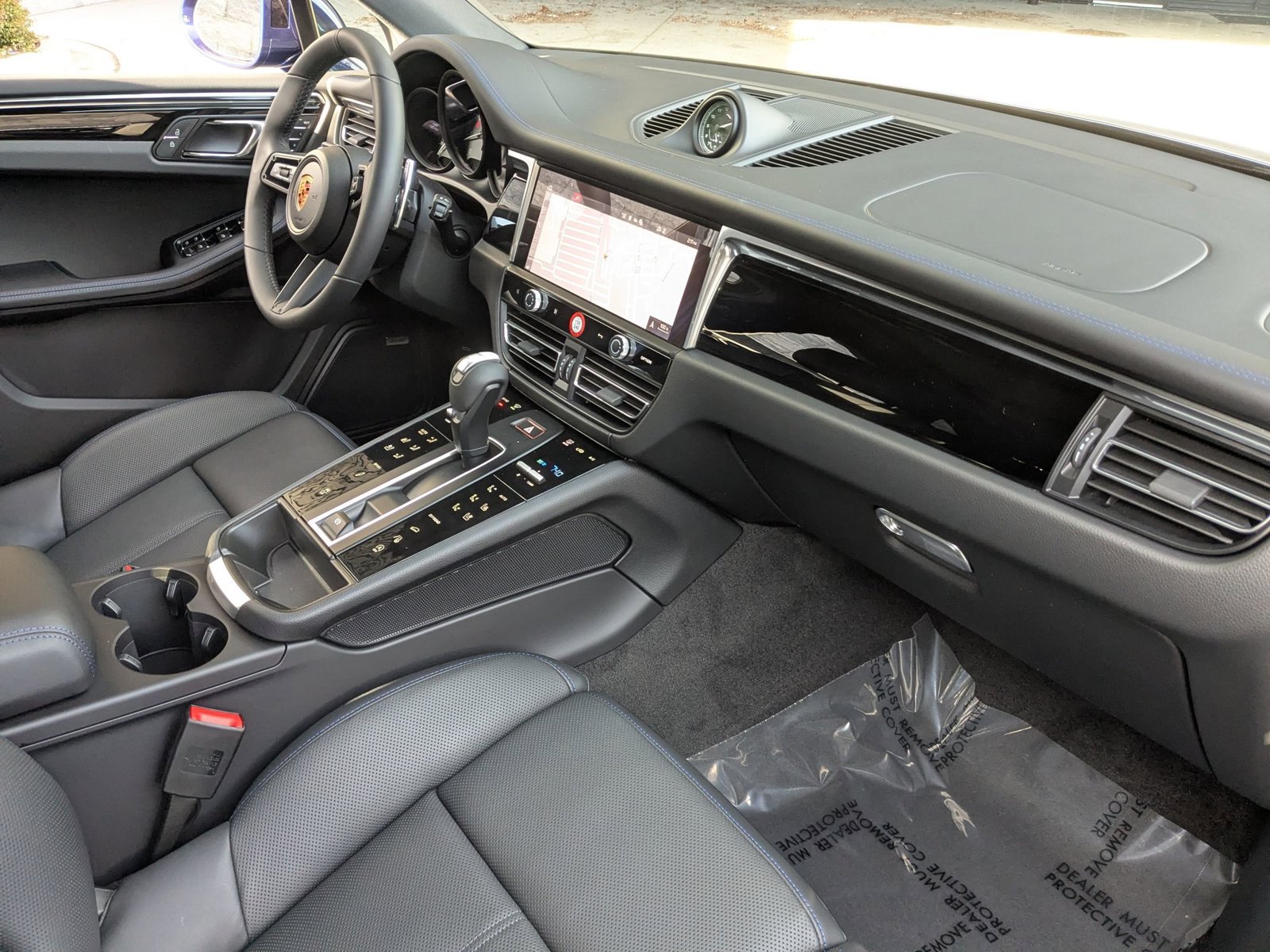 Certified 2026 Porsche Macan S AWD/4WD image 27