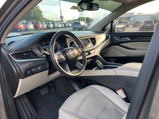 Used 2020 Buick Enclave Essence FWD image 6