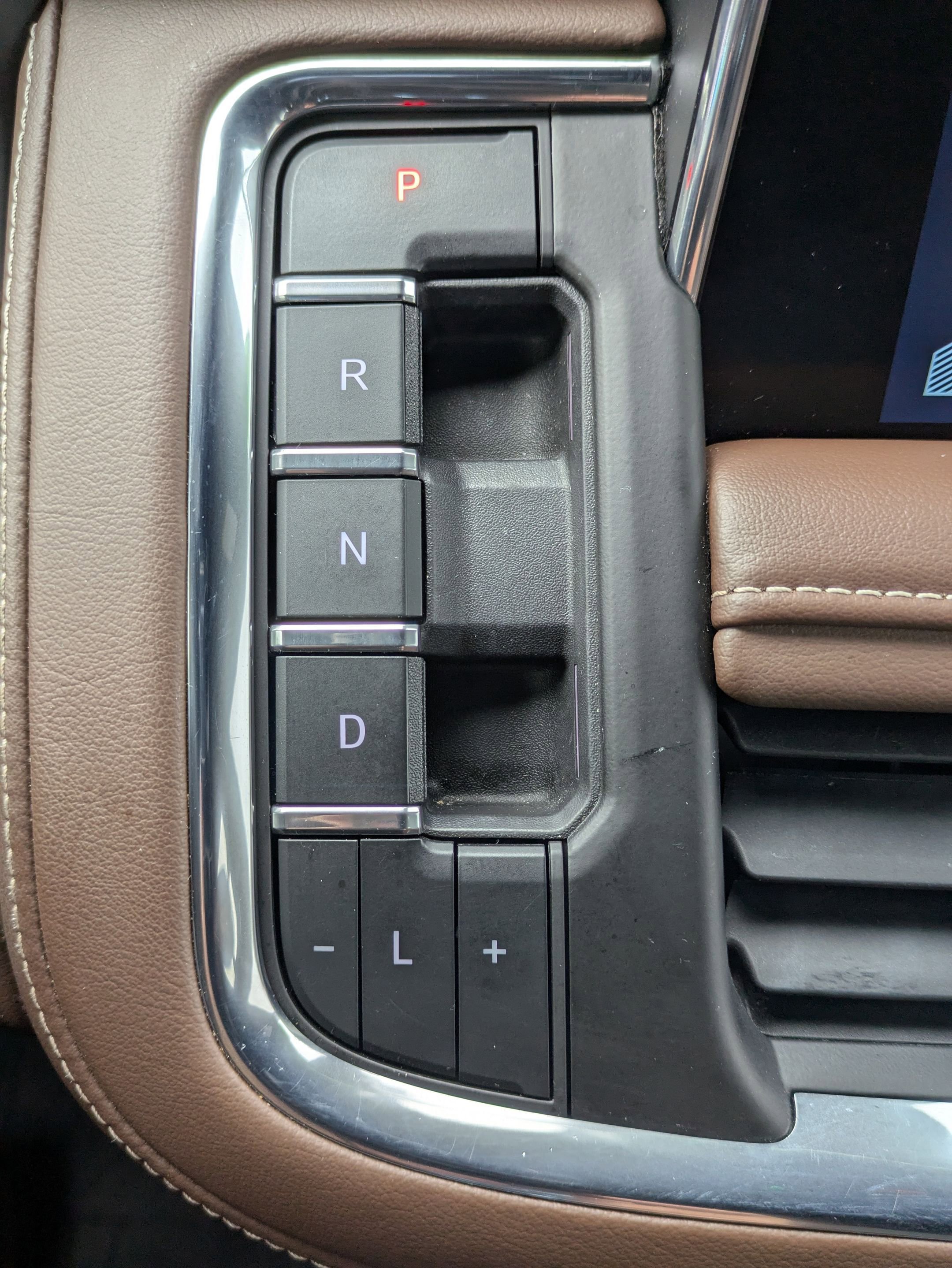 Used 2023 Chevrolet Suburban High Country w/ LPO, Illumination Package image 15