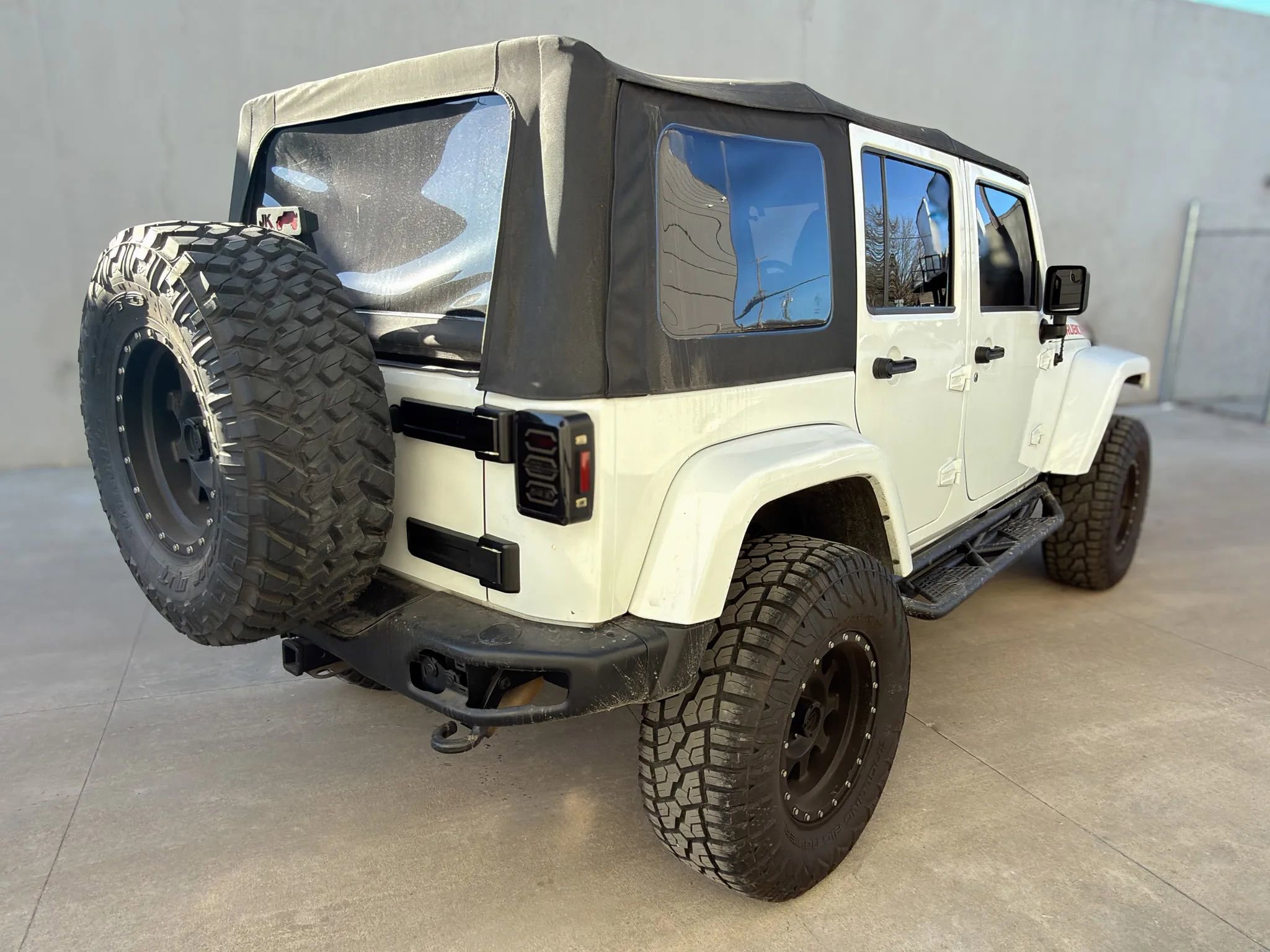 Used 2014 Jeep Wrangler Unlimited Rubicon image 8