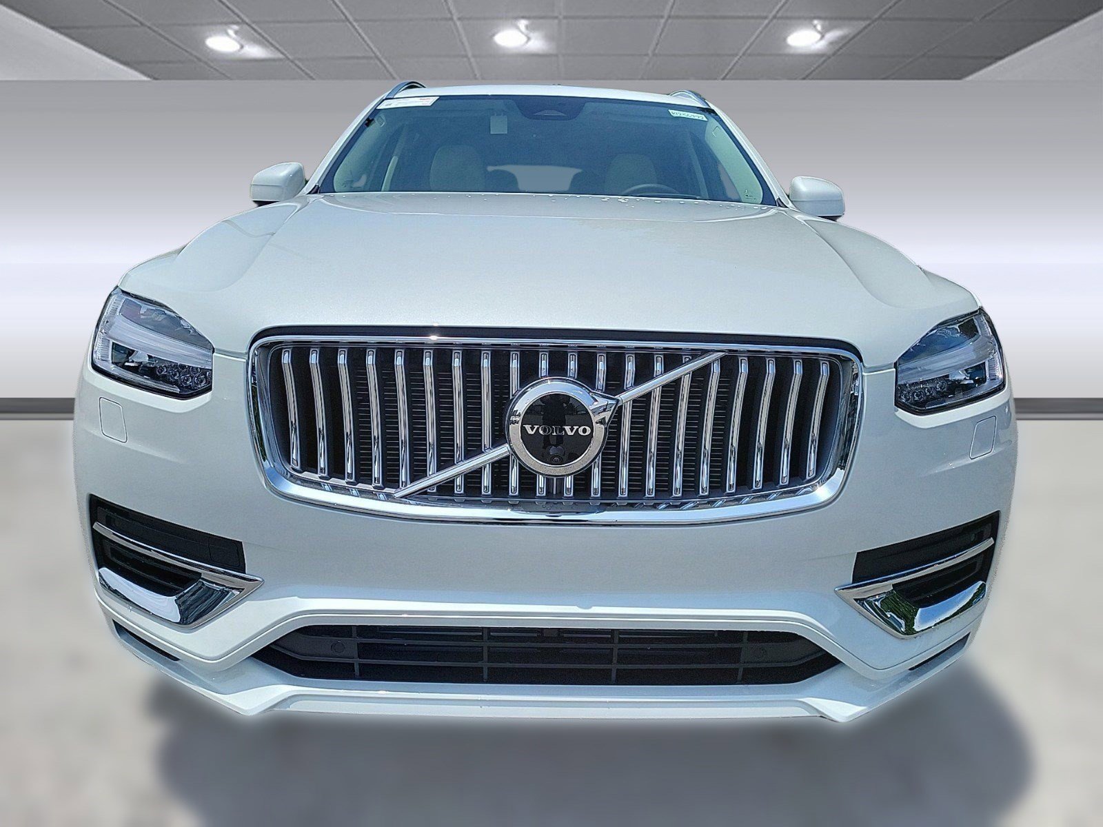 New 2024 Volvo XC90 T8 Ultimate w/ Protection Package Premier image 6