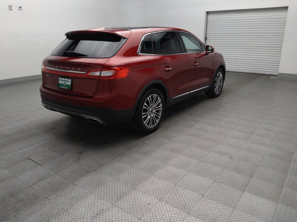 Used 2016 Lincoln MKX Reserve w/ Technology Package FWD image 9