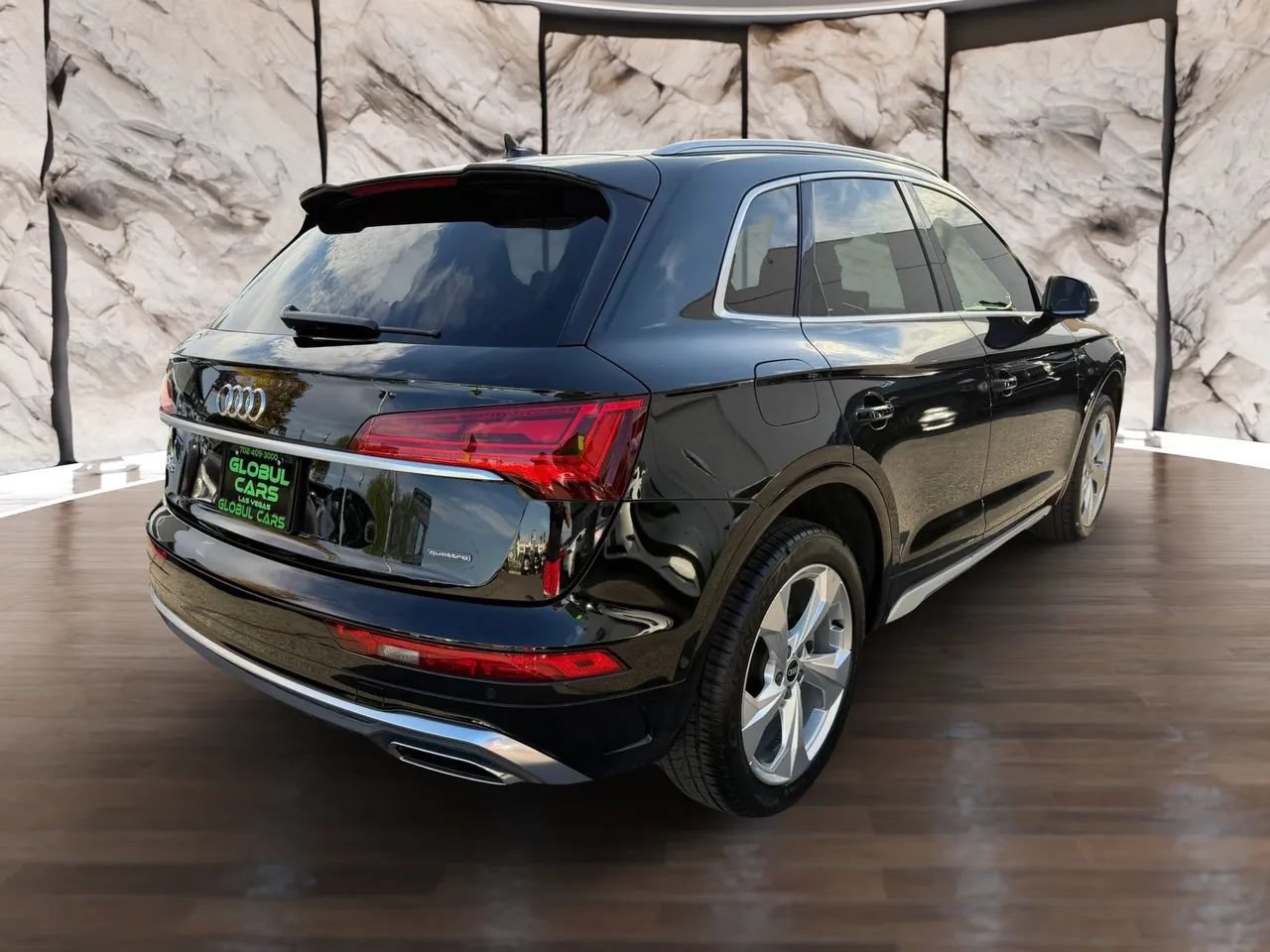 Used 2022 Audi Q5 2.0T Prestige w/ Prestige Package AWD/4WD image 5