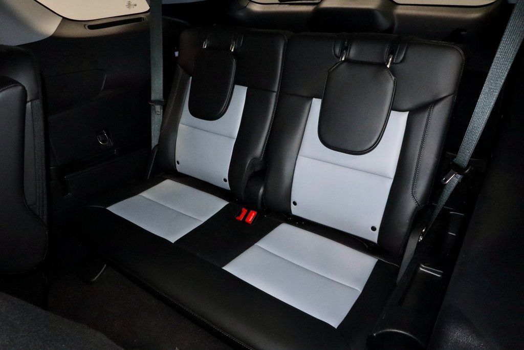 Certified 2023 Ford Explorer XLT w/ Equipment Group 202A image 26