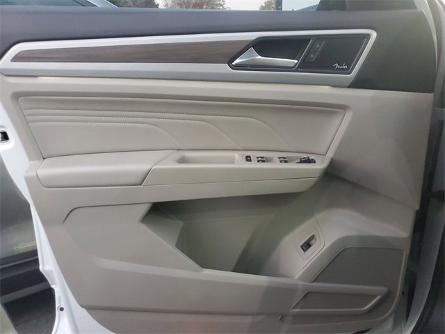 Used 2021 Volkswagen Atlas SEL Premium image 29