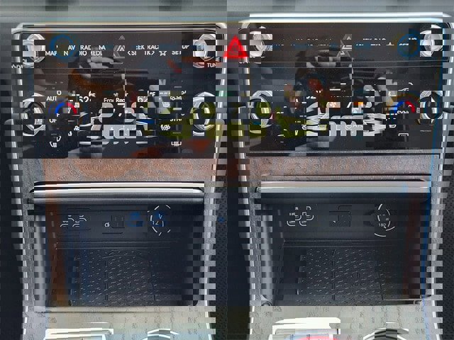 Used 2025 Genesis GV80 2.5T Prestige image 15