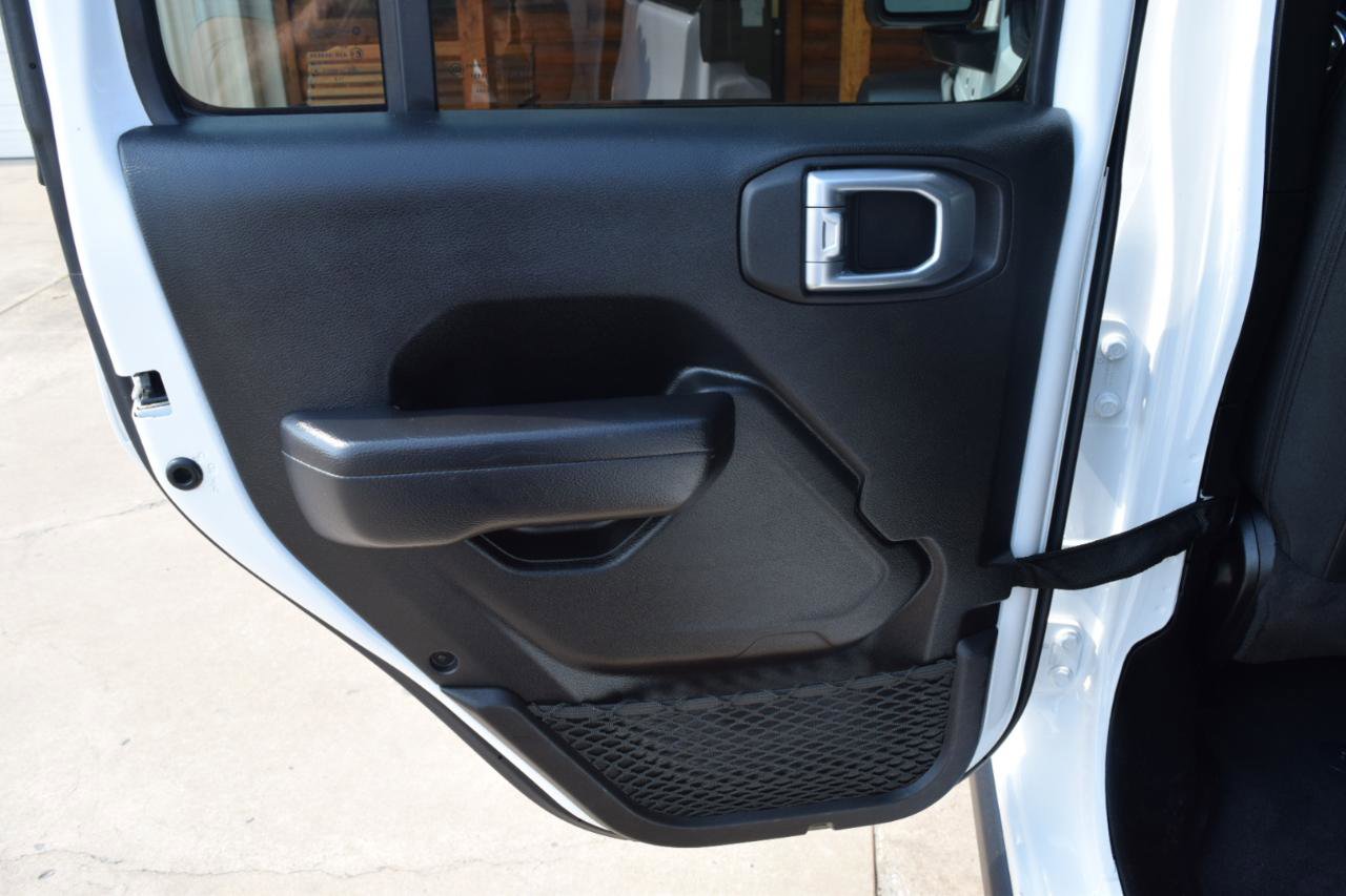 Used 2022 Jeep Gladiator Sport image 12