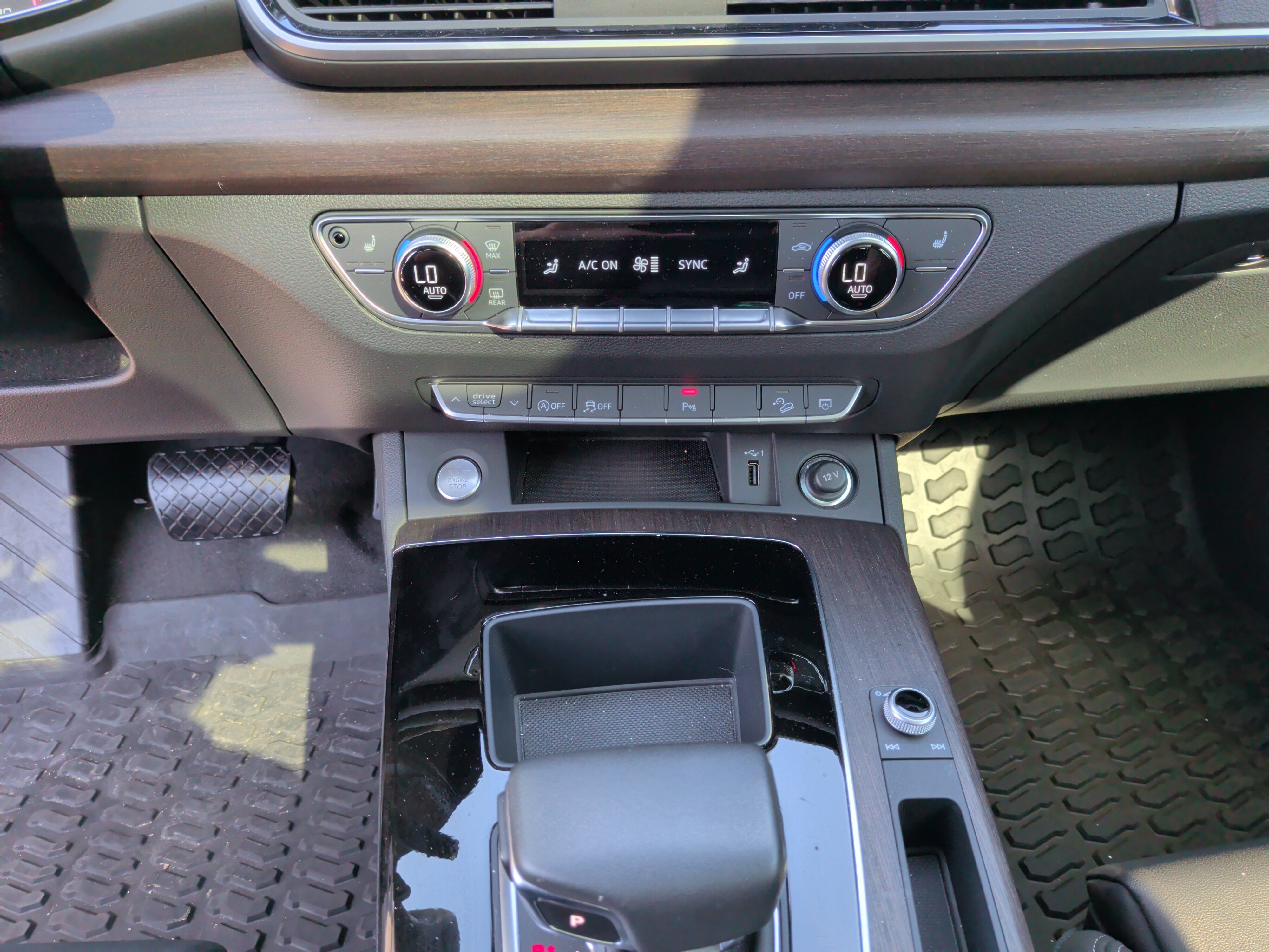 Certified 2023 Audi Q5 2.0T Premium w/ Convenience Package AWD/4WD image 28