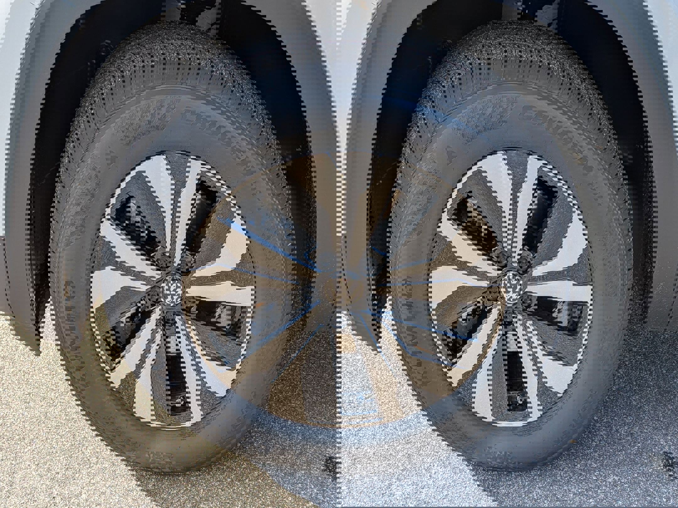 New 2026 Volkswagen Atlas SE image 10