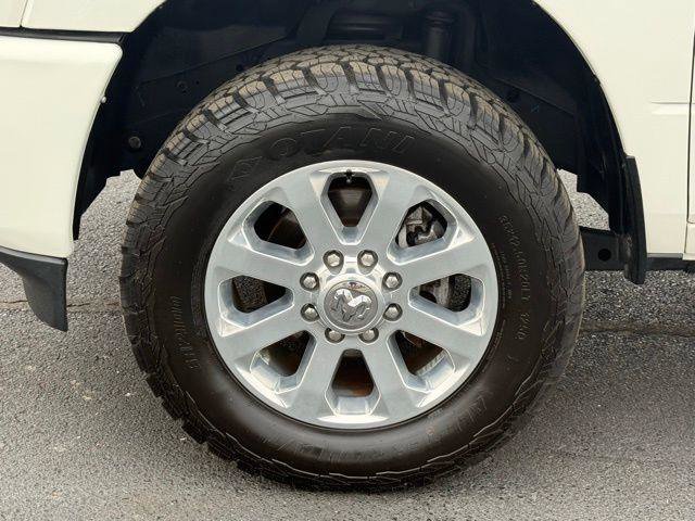 Used 2024 RAM 2500 Laramie w/ Sport Appearance Package image 25