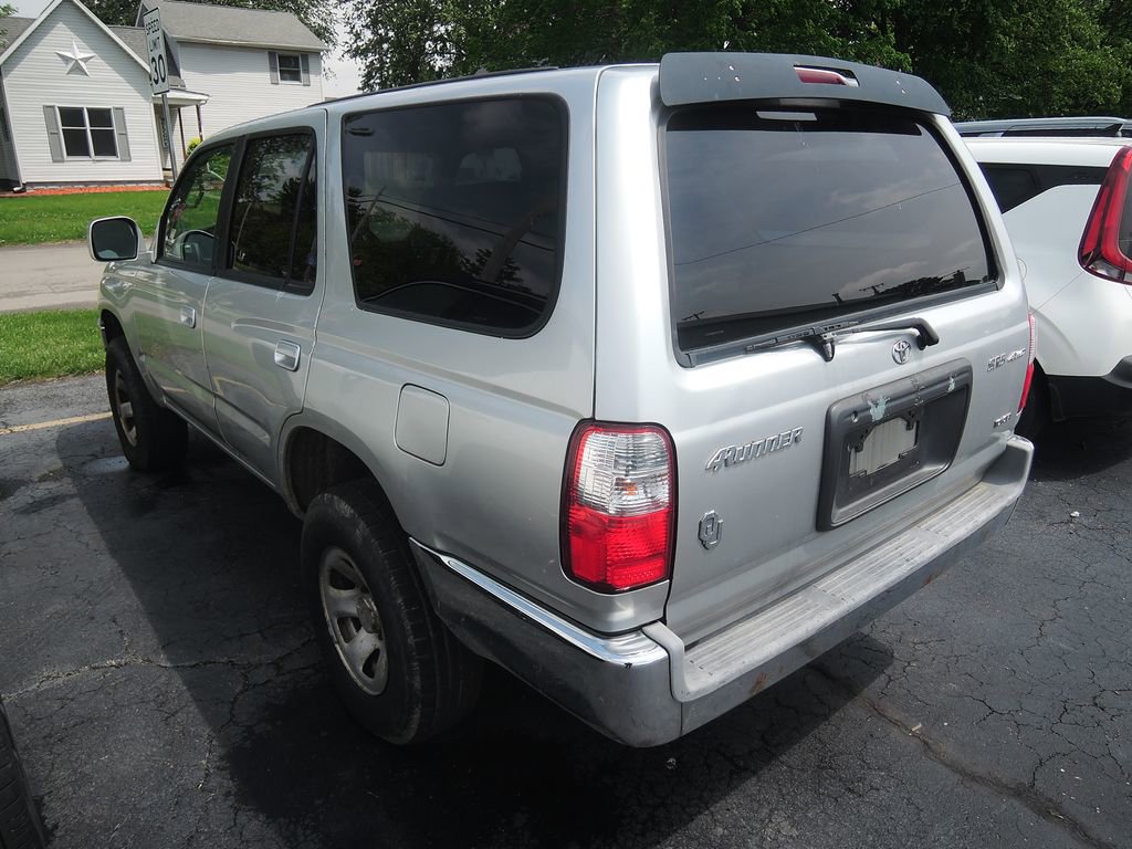 Used 2001 Toyota 4Runner SR5 AWD/4WD image 5