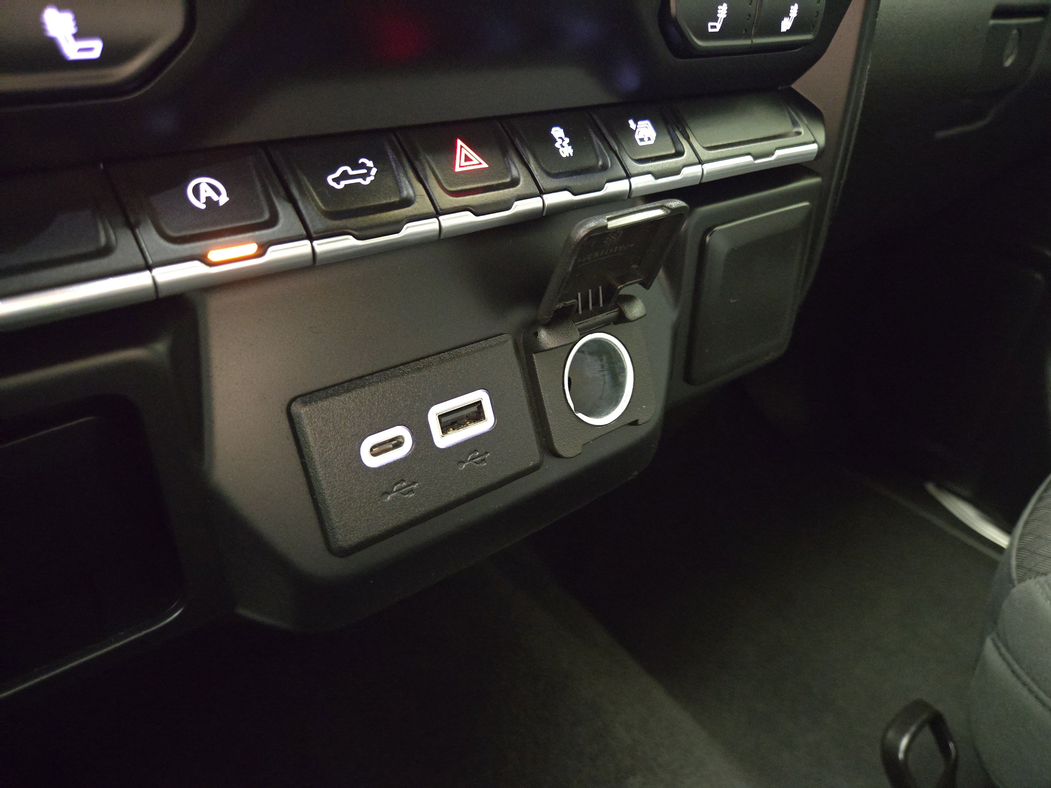 Used 2020 Chevrolet Silverado 1500 RST w/ All-Star Edition image 26