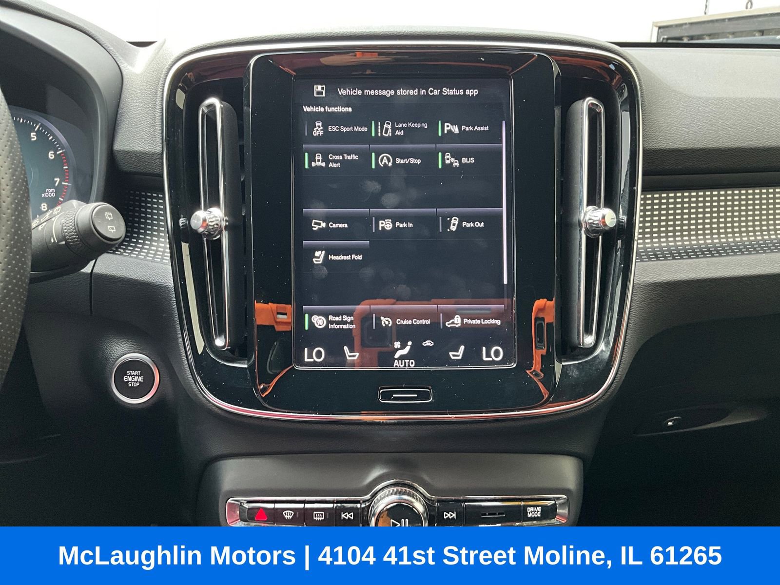 Used 2019 Volvo XC40 T5 R-Design image 5