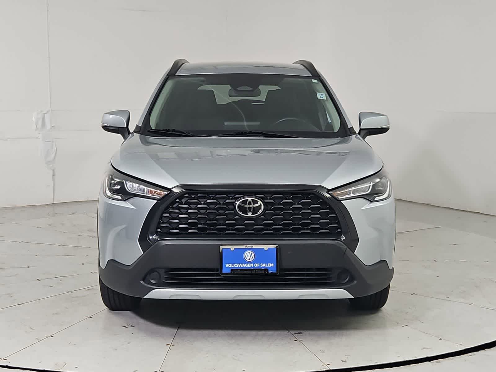 Used 2023 Toyota Corolla Cross LE image 8